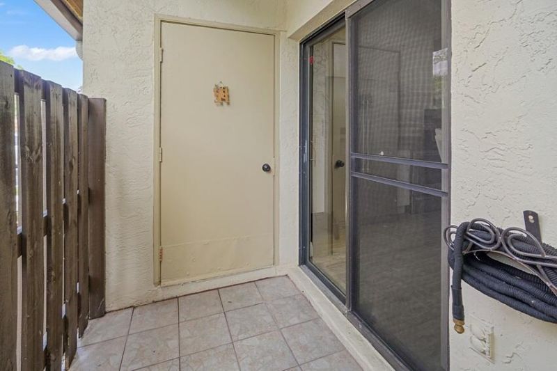 7620 NW 79th Avenue, Unit J8, Tamarac, FL 33321 Photo