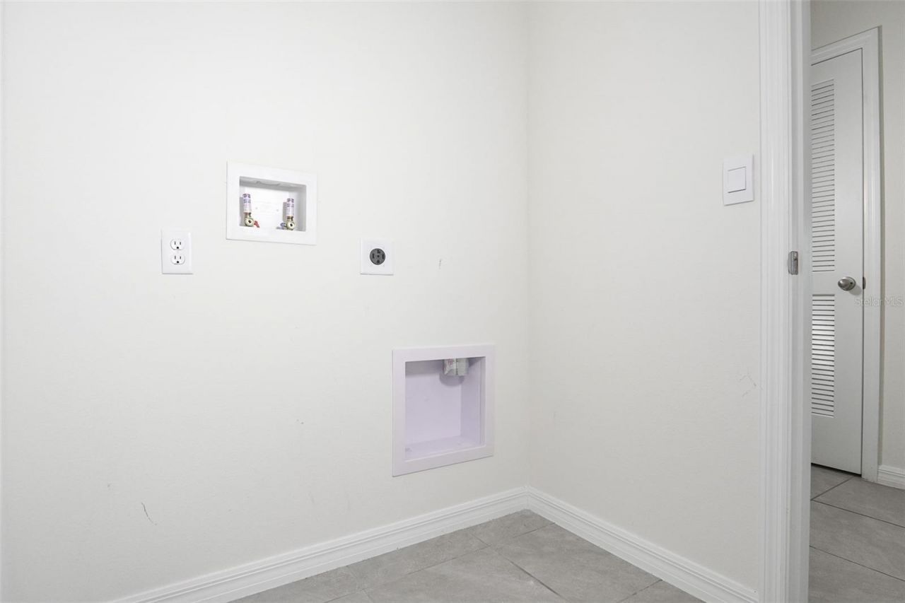 11364 Amber Ridge Drive, Zellwood, FL 32798 Photo