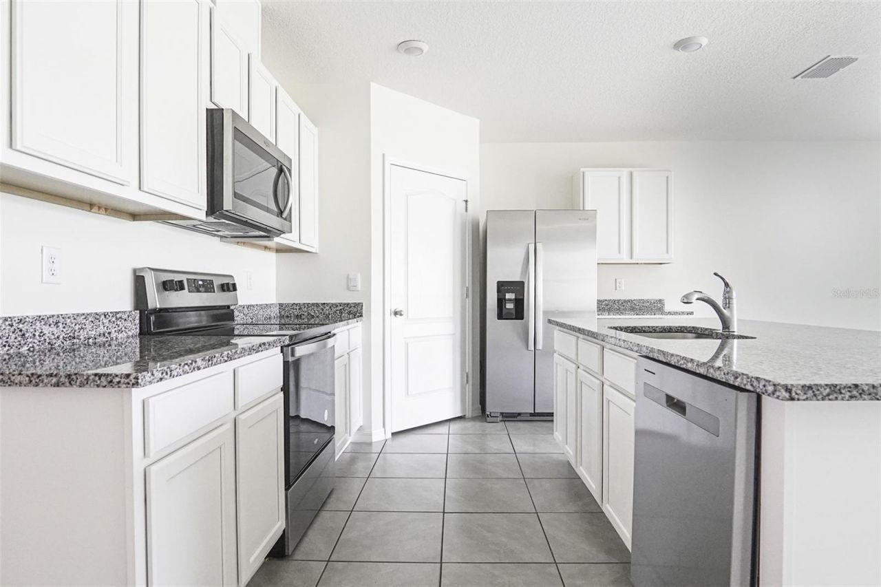 11364 Amber Ridge Drive, Zellwood, FL 32798 Photo