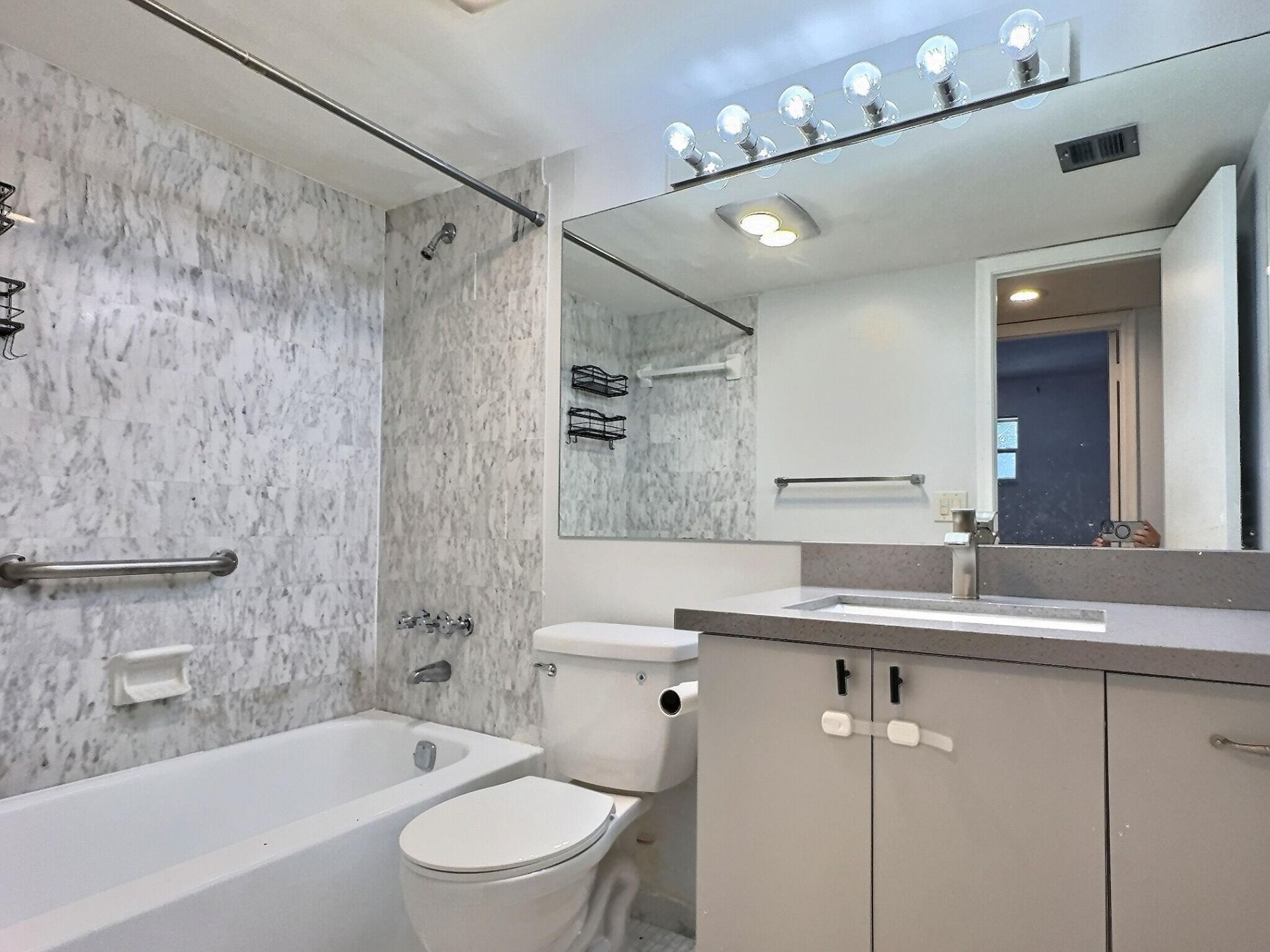400 S Hollybrook Drive, Unit 202, Pembroke Pines, FL 33025 Photo