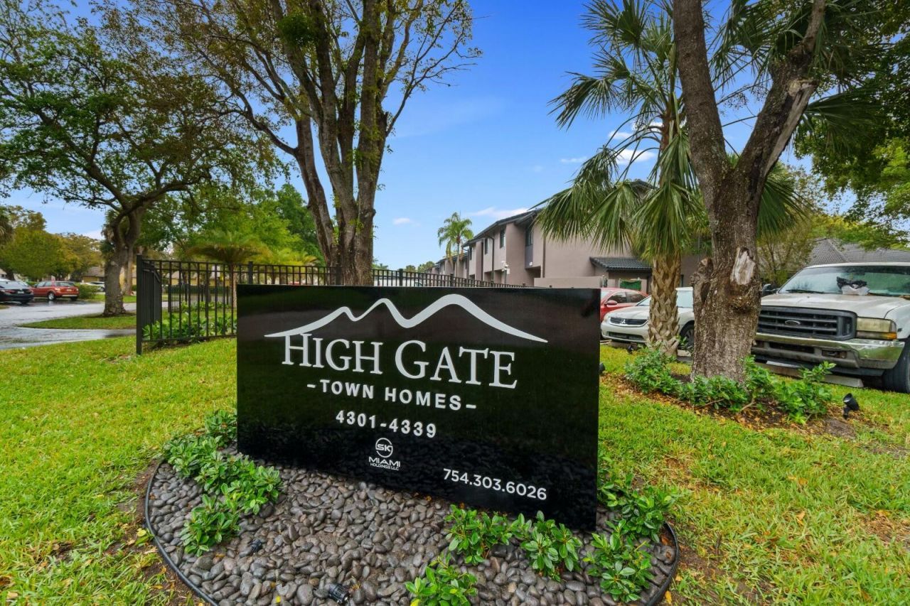4315 NW 115th Avenue, Coral Springs, FL 33065 Photo