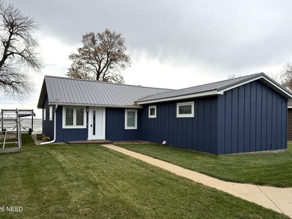 410 N LAKE DRIVE, Watertown, SD 57201