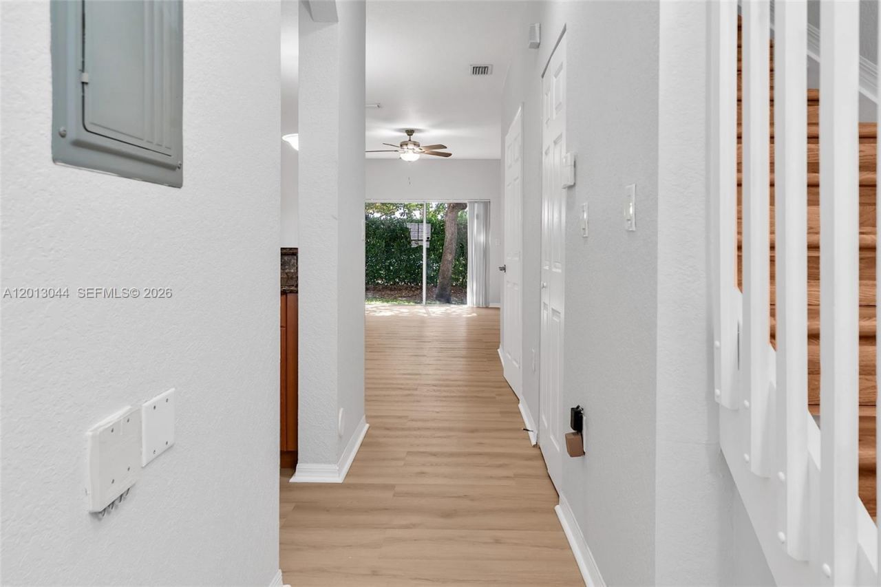 4967 SW 140th Ter , Unit 5, Miramar, FL 33027 Photo