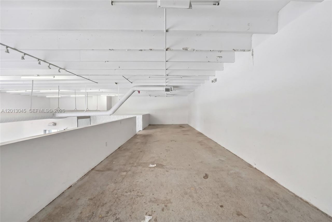 201 NW 37th St , Miami, FL 33127 Photo