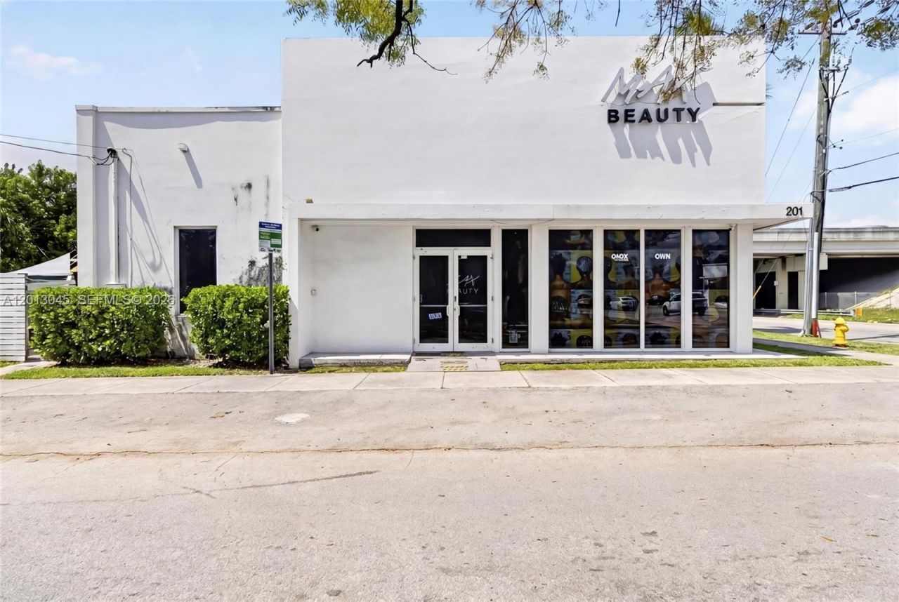 201 NW 37th St , Miami, FL 33127 Photo