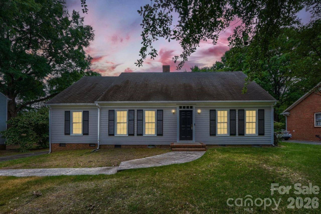 1628 Bonnie Lane, Charlotte, NC 28213 Main Photo