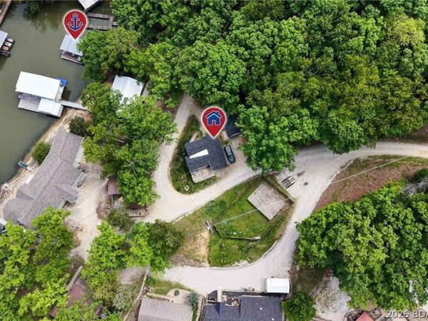 140 Carefree Point Drive , Sunrise Beach, MO 65079