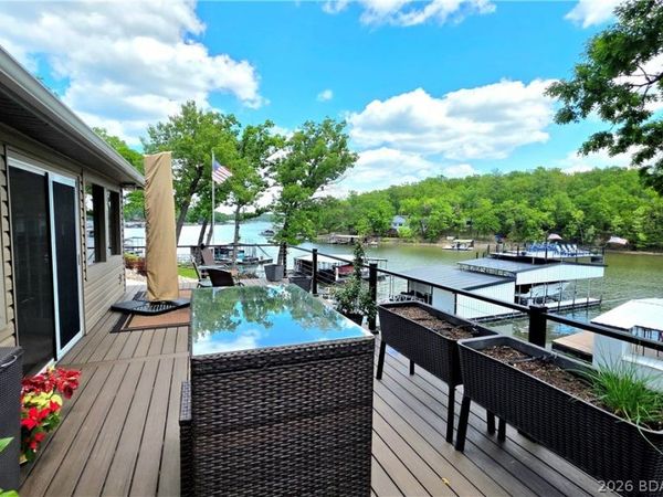 113 Oak Leaf, Sunrise Beach, MO 65079