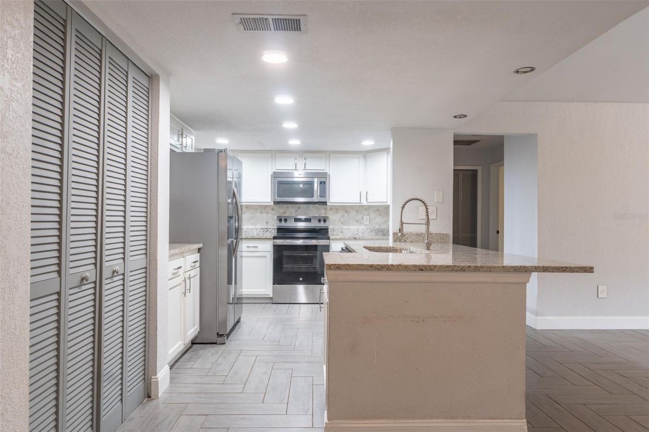 2402 Prairie Place , Lutz, FL 33549 Photo