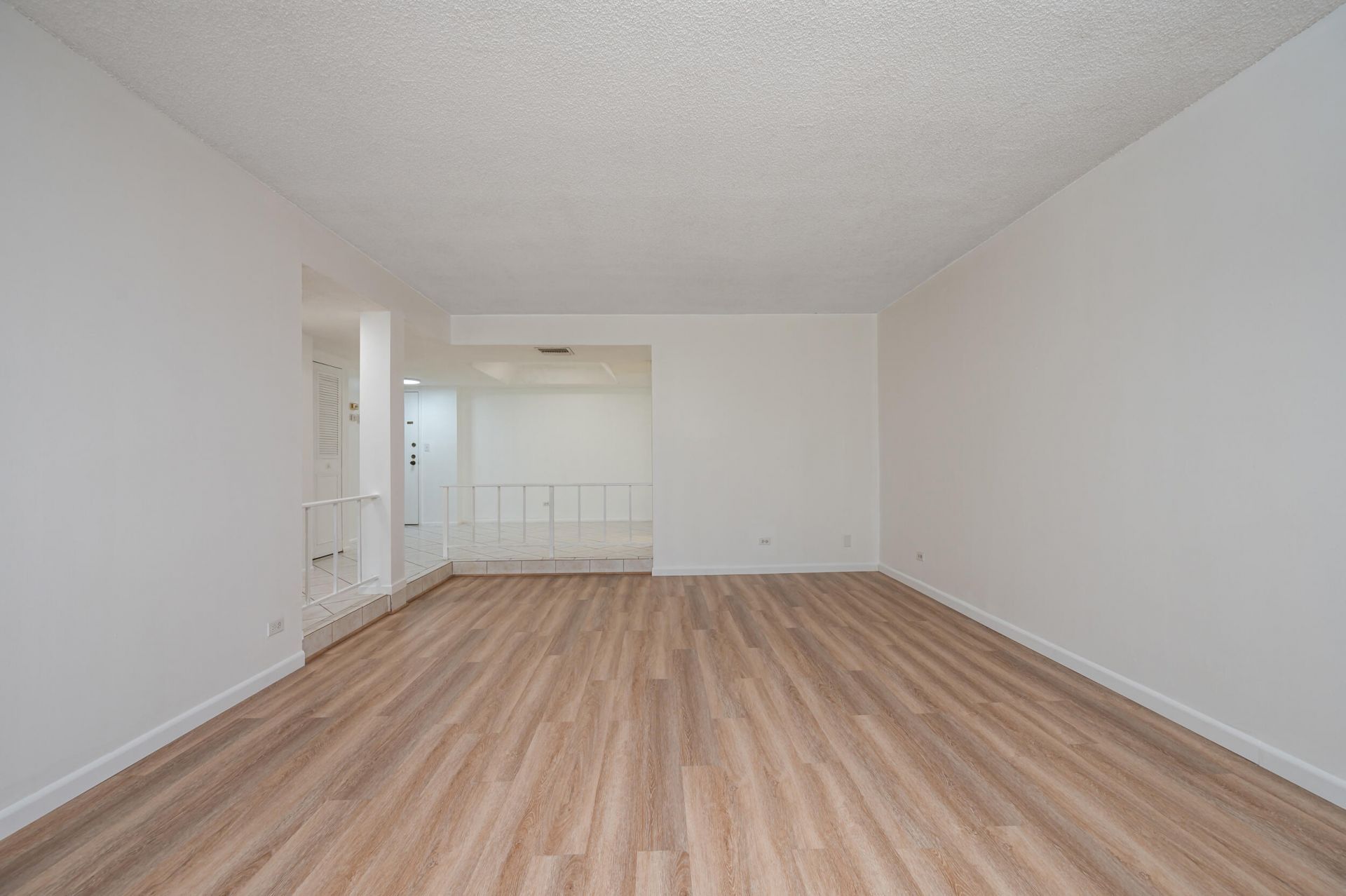 3660 Inverrary Drive, Unit 3q, Lauderhill, FL 33319 Photo