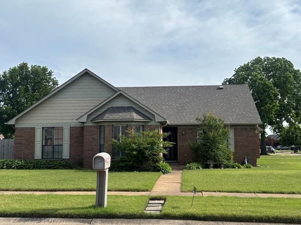 1406 Windover Lane, West Memphis, AR 72301