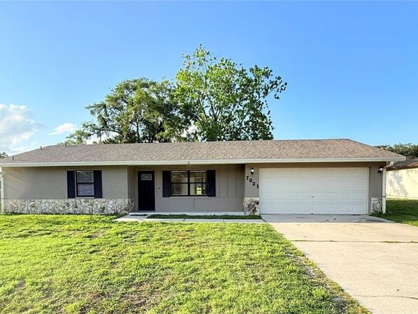7021 SHEFFIELD DRIVE , LAKELAND, FL 33810