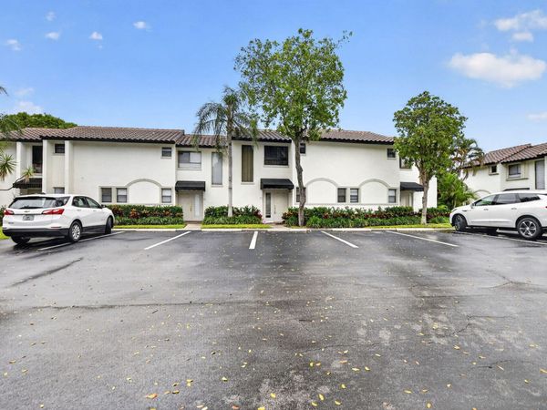 7200 NW 2nd Avenue, Unit 90, Boca Raton, FL 33487
