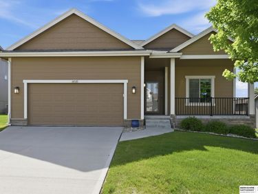14318 S 20th Street , Bellevue, NE 68123