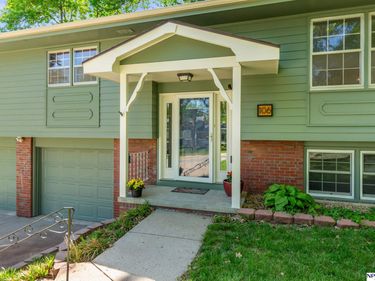 106 N 117 Street, Omaha, NE 68154