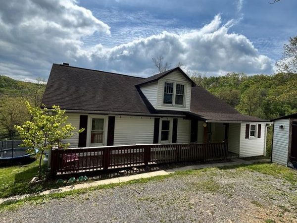 1538 Brooklyn Loop, FAYETTEVILLE, WV 25840