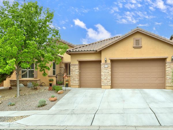 25 Los Balcones Place NE, Rio Rancho, NM 87124