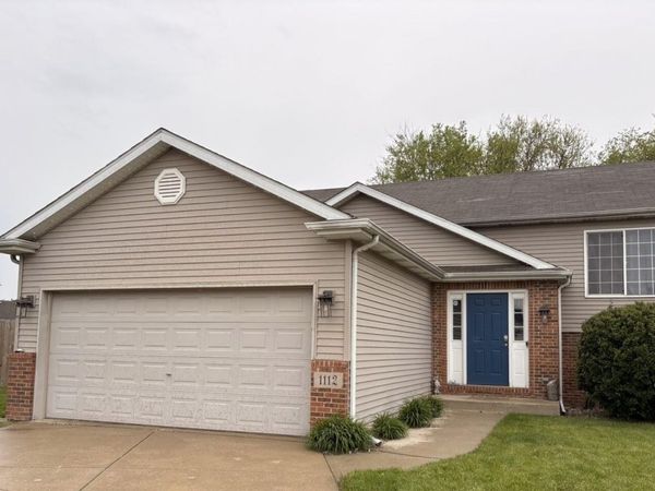 1112 Csokasy Court, Hobart, IN 46342