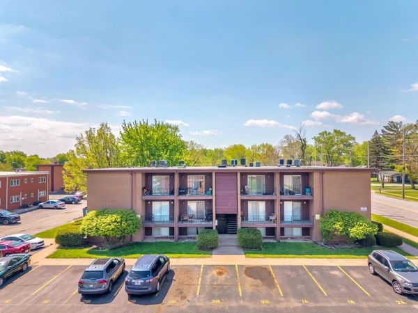 9201 Kennedy Avenue , Highland, IN 46322
