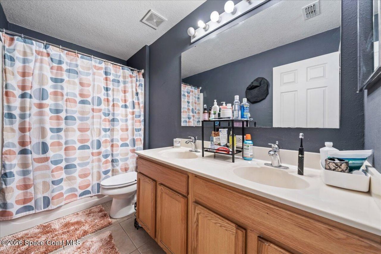 4635 Elena Way , Melbourne, FL 32934 Photo