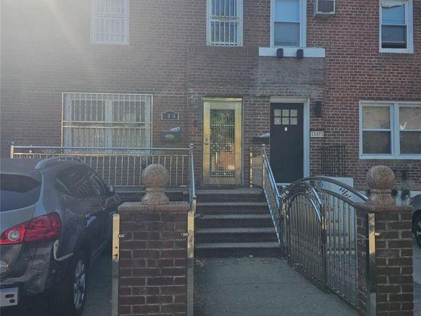 11474 225th Street , Cambria Heights, NY 11411