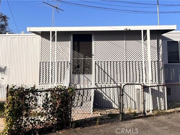 8305 Atlantic Avenue, Unit 4, Cudahy, CA 90201