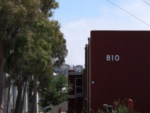 810 E Grand Ave, El Segundo, CA 90245