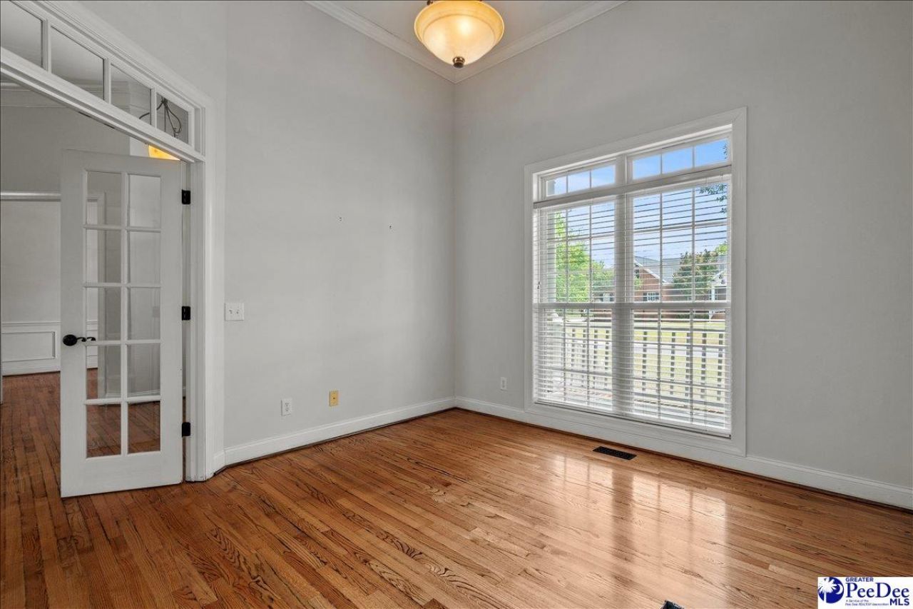 2835 Founder Photo 18