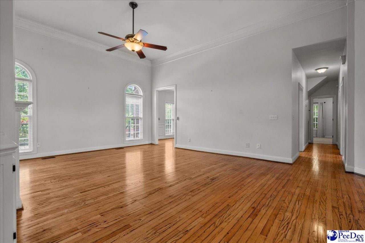 2835 Founder Photo 20