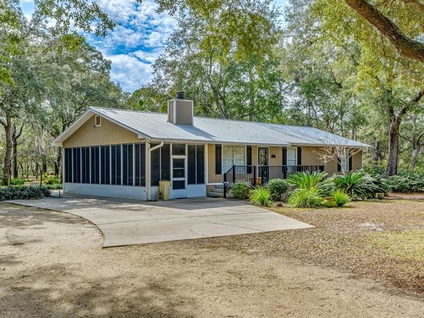 39 Aucilla Street, Panacea, FL 32346