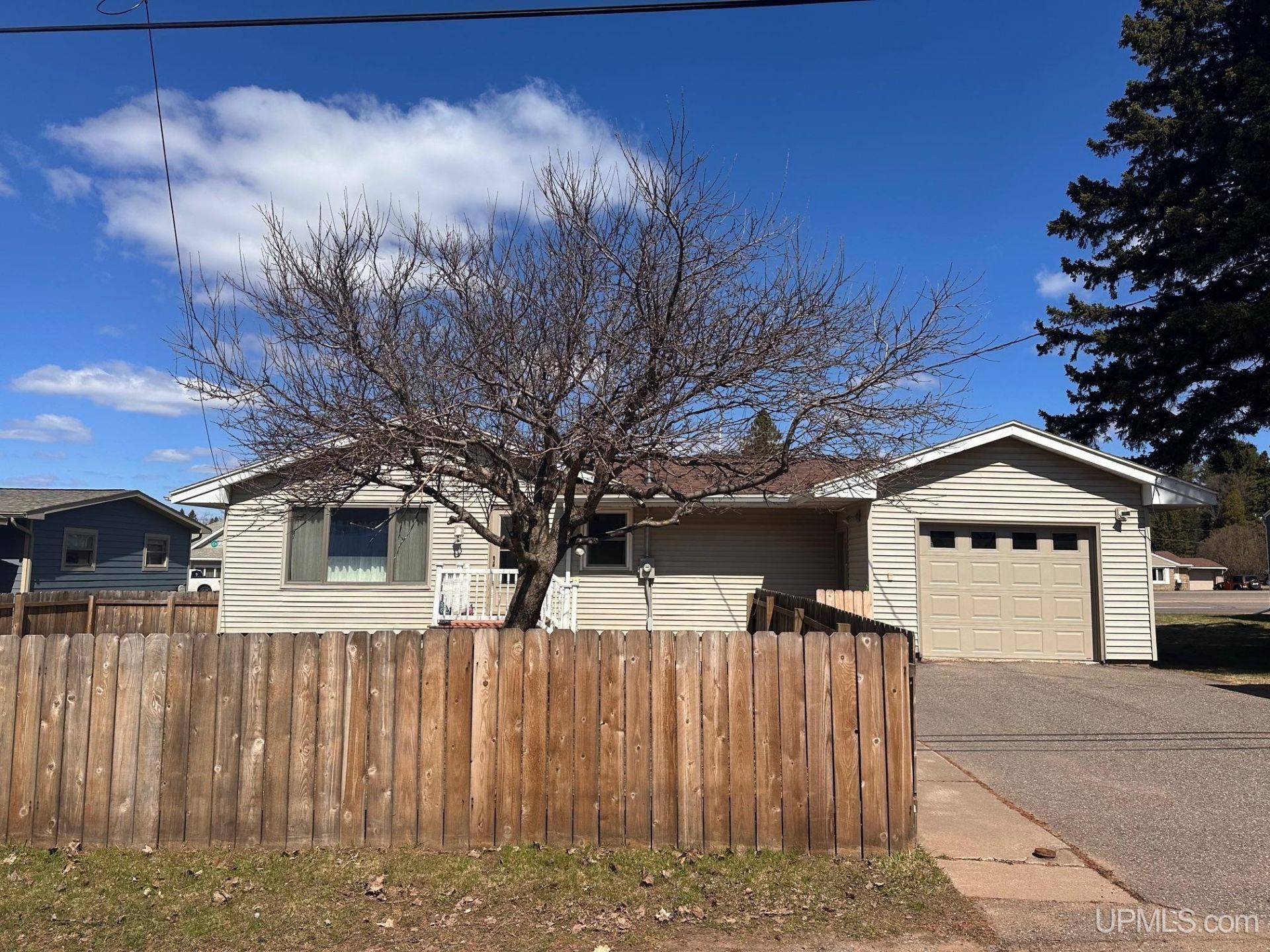 774 Palms Avenue, Ishpeming, MI 49849 Main Photo