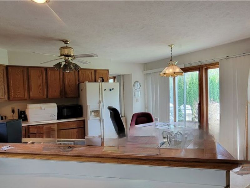 1072 Valley Creek Drive, Eastlake, OH 44095 Photo 3