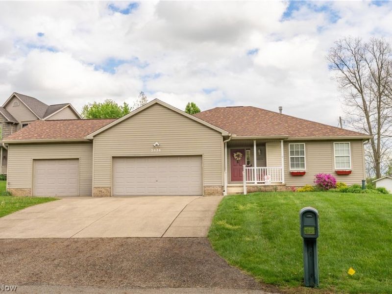 3474 Dauphin Drive NE, Canton, OH 44721 Photo 1