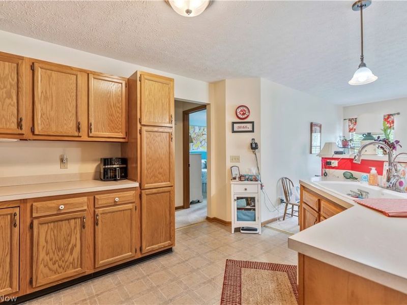 3474 Dauphin Drive NE, Canton, OH 44721 Photo 16