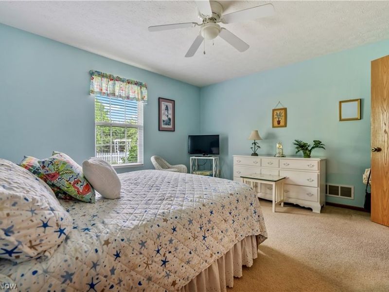 3474 Dauphin Drive NE, Canton, OH 44721 Photo 18