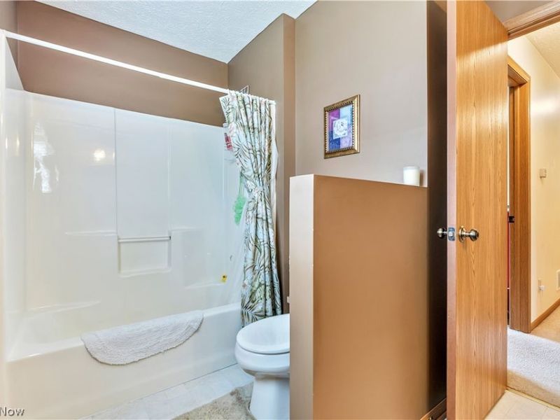 3474 Dauphin Drive NE, Canton, OH 44721 Photo 28