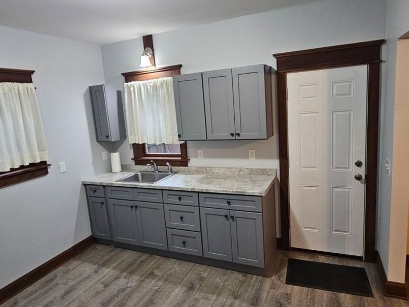 4278 Valley Road, Cleveland, OH 44109 Photo 15