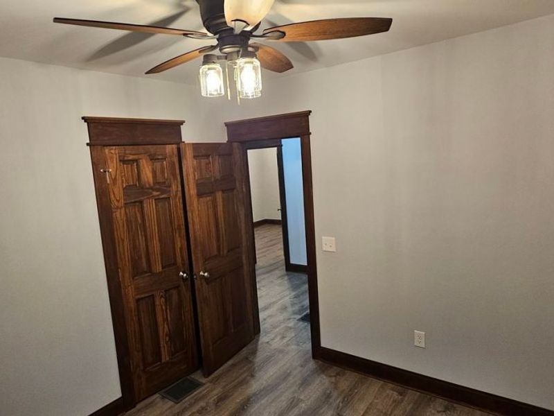 4278 Valley Road, Cleveland, OH 44109 Photo 21