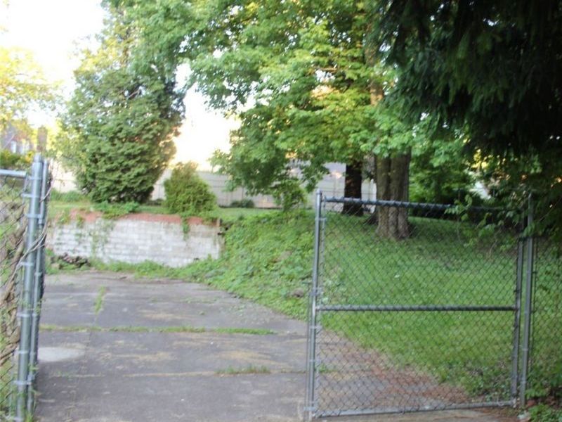 515 Glacier Heights Road, Youngstown, OH 44509 Photo 3