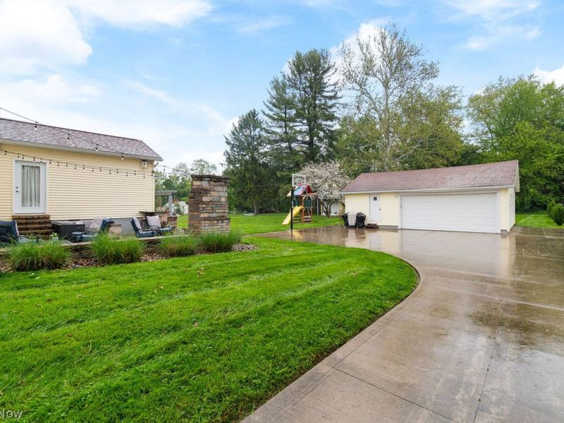 Uhrichsville, OH 44683 Photo 3