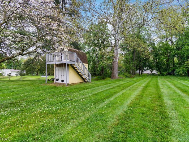 Uhrichsville, OH 44683 Photo 37