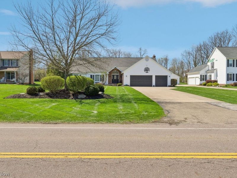 1050 Sand Run Road, Akron, OH 44313 Photo 2