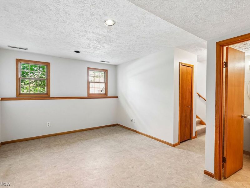 1789 E 232nd Street, Euclid, OH 44117 Photo 22