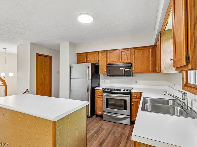 1789 E 232nd Street, Euclid, OH 44117 Photo 8
