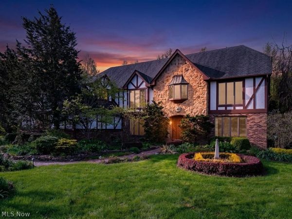 37690 Eagle Nest Drive , Grafton, OH 44044