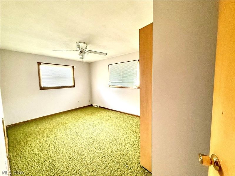 2207 Oaklawn Drive , Parma, OH 44134 Photo 9