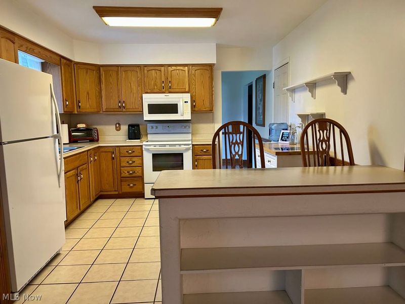 4238 Claridge Drive, Youngstown, OH 44511 Photo 3