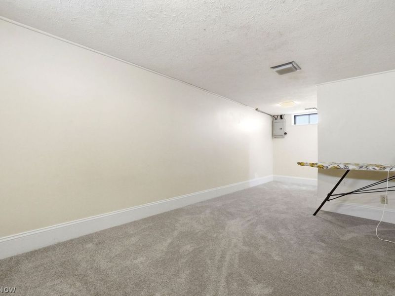 489 E 305th Street, Willowick, OH 44095 Photo 28