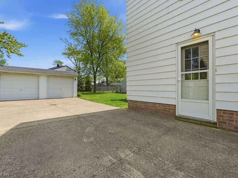 489 E 305th Street, Willowick, OH 44095 Photo 29