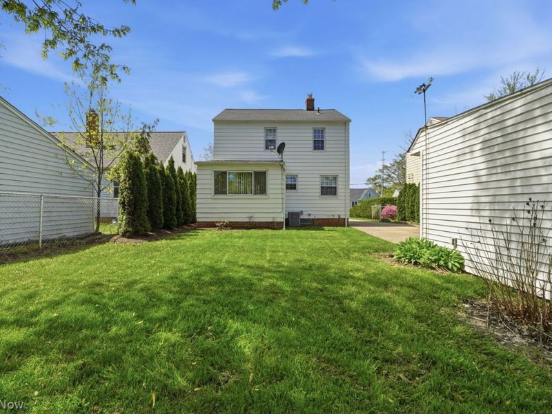 489 E 305th Street, Willowick, OH 44095 Photo 36